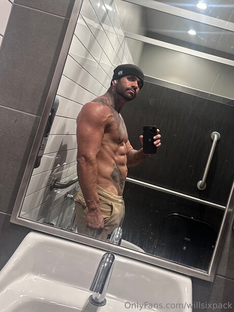 Willsixpack69 star naked pic