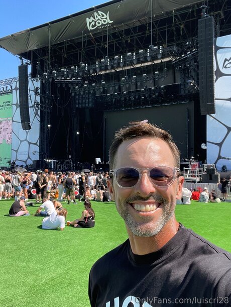 Lucri28 pornstar beautiful img