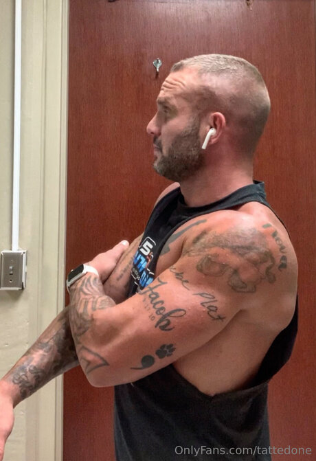 Tattedone star hot pic