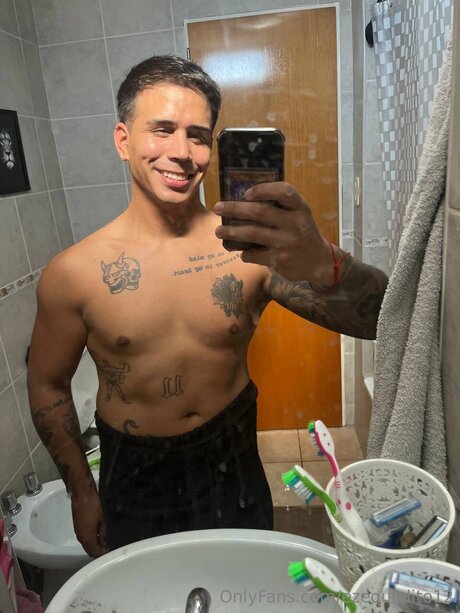 Ezequielito12 porn model galleries