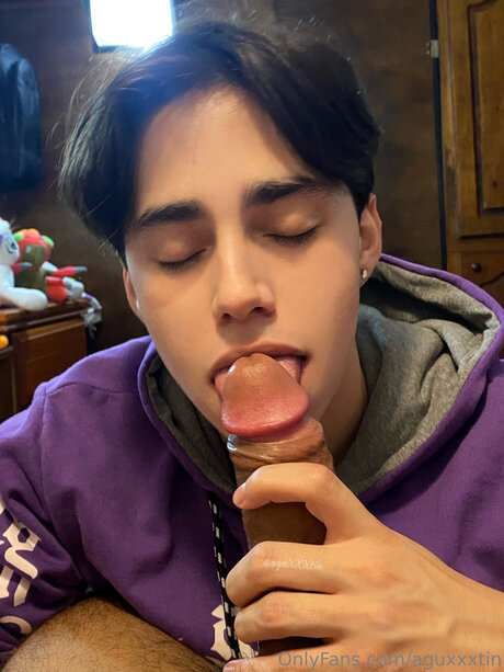 Aguxxxtin profile pic