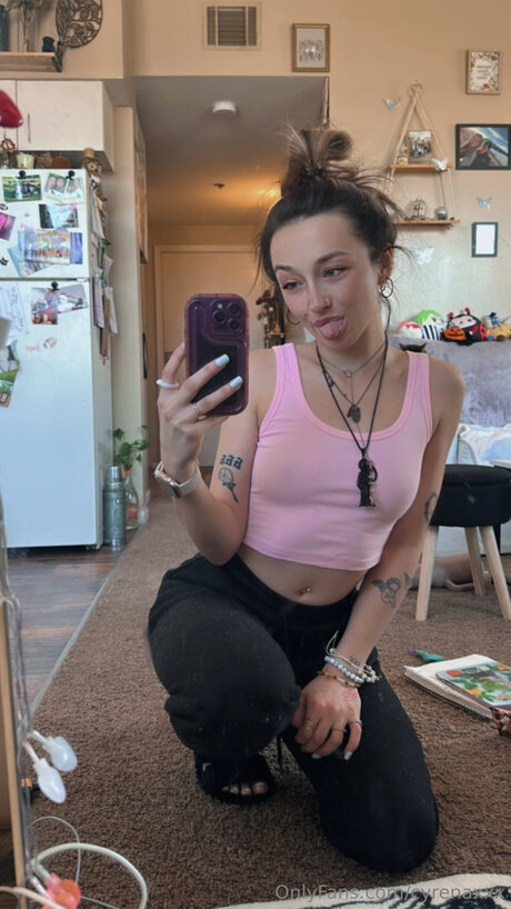 Cyrenaxxx star beautiful img