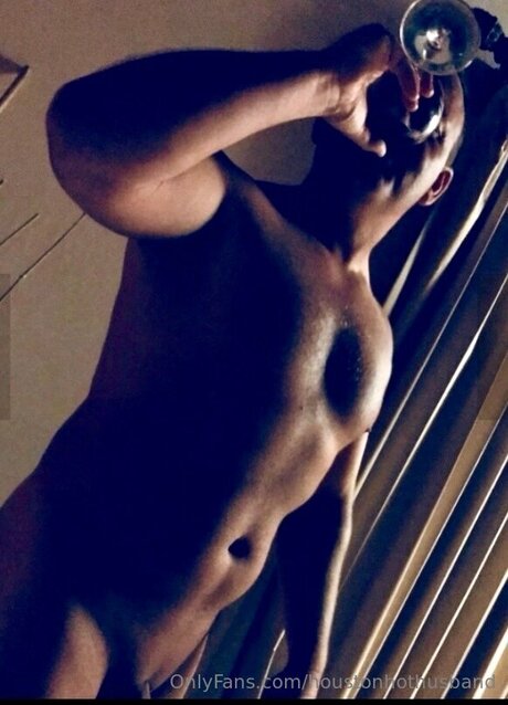 Houstonhothusband exclusive pornstar pictures