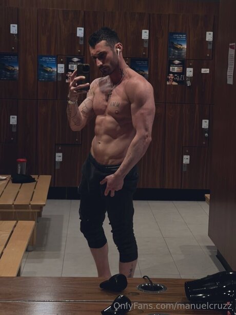 Manuelcruzz erotic star images