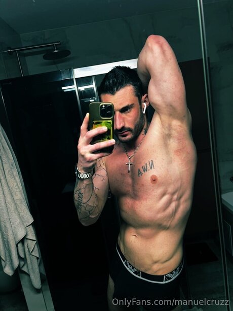 Manuelcruzz art star img