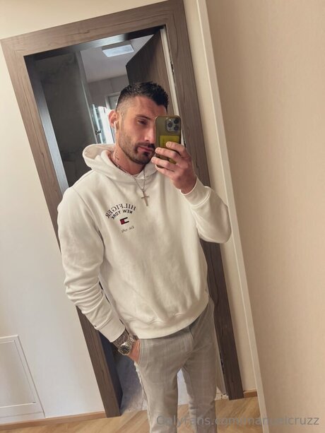 Manuelcruzz pornstar nude galleries