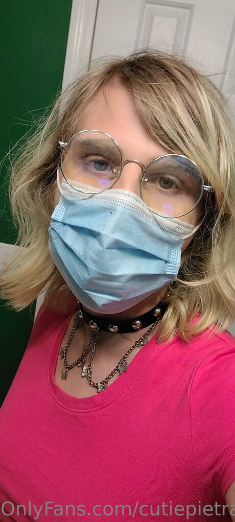 Cutiepietrans22 exclusive star pic