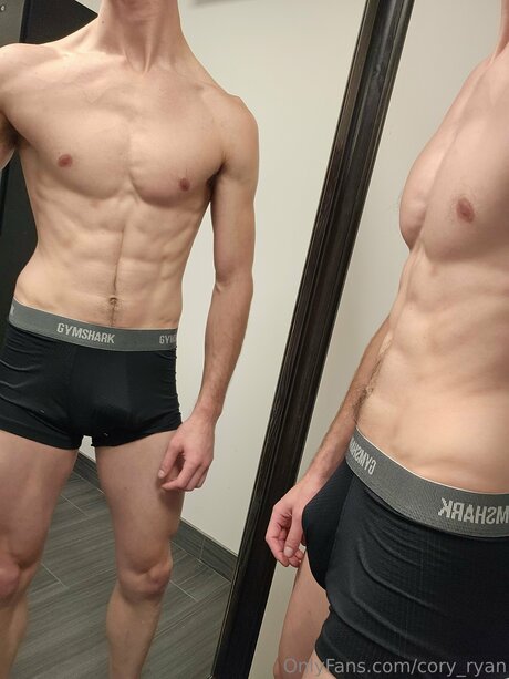 Cory Ryan nude model pics