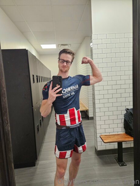 Cory Ryan star erotic pics