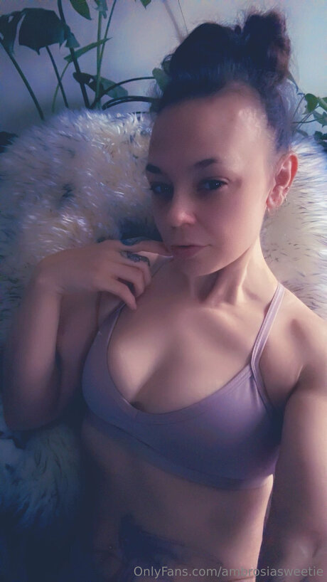 Ambrosiasweetie pretty pornstar pictures