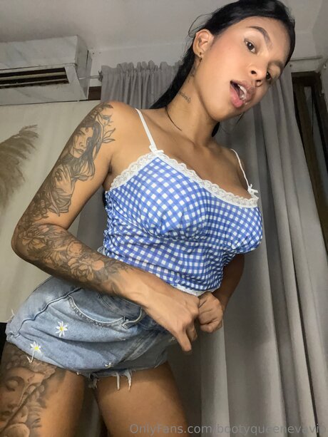 Bootyqueenevavip hot actress pics