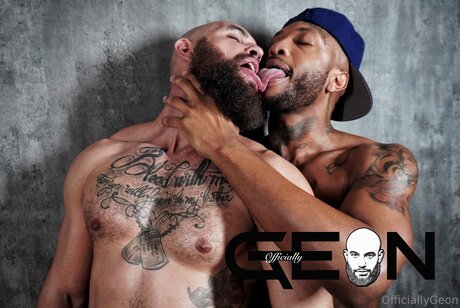 Officiallygeon xxx model photo