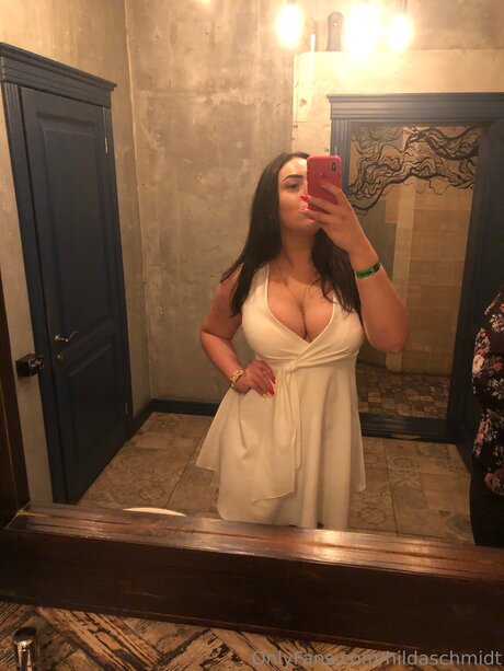 Hildaschmidt model high quality photo