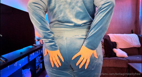 Bellagirlsbellyfree pornstar hd images