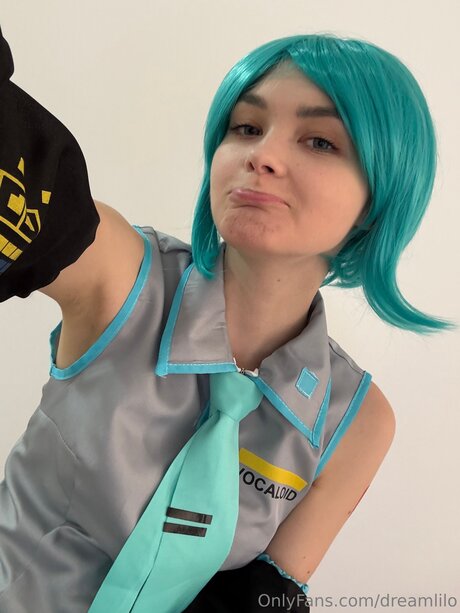 Dreamlilo exclusive model images