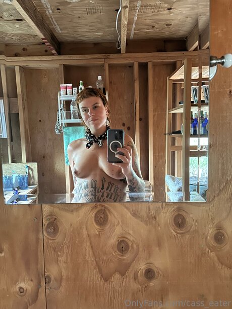 Cass Eater hd actress pics