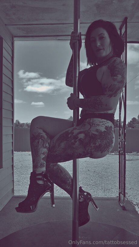 Tattobsessed star perfect photo