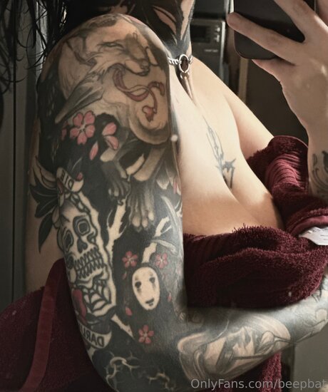 Beepbat naked star photos