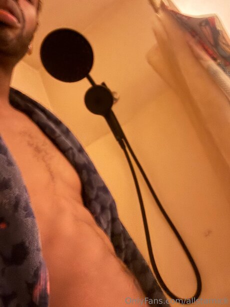 Allstarnick star nude photo