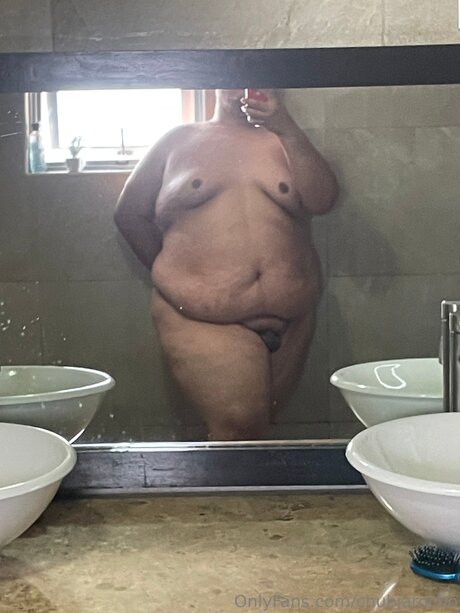 Chubjarocho star naked photo