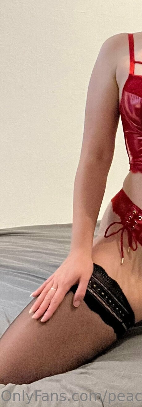 Peachy Bumb star nudes pictures