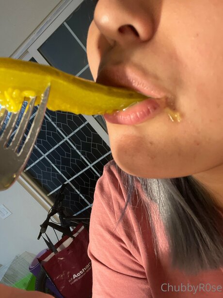 Chubbbyrose nudes pornstar image