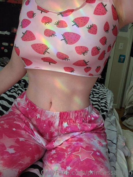 Strwbrybitch model nude photos