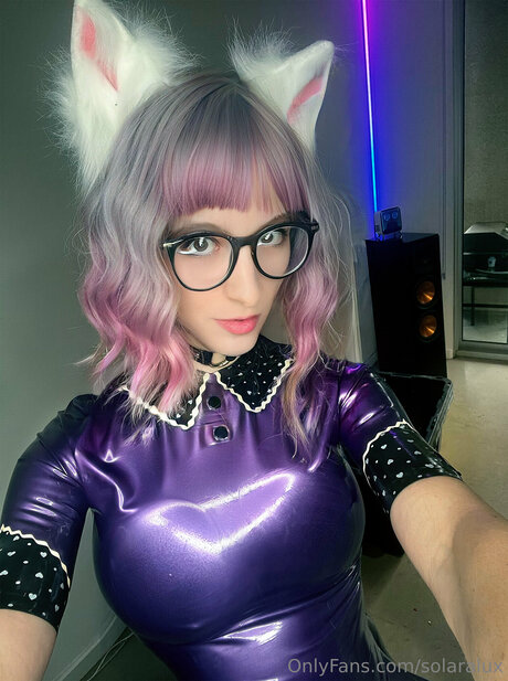 Evelynvex top actress picture