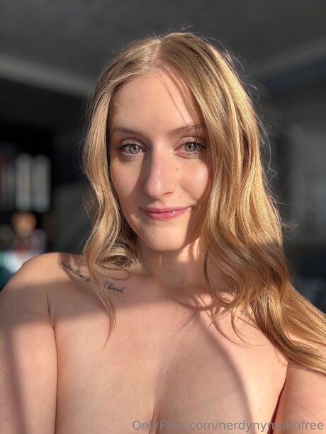 Nerdynymphofree model art picture