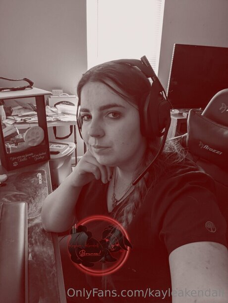 Kayleakendall top actress picture