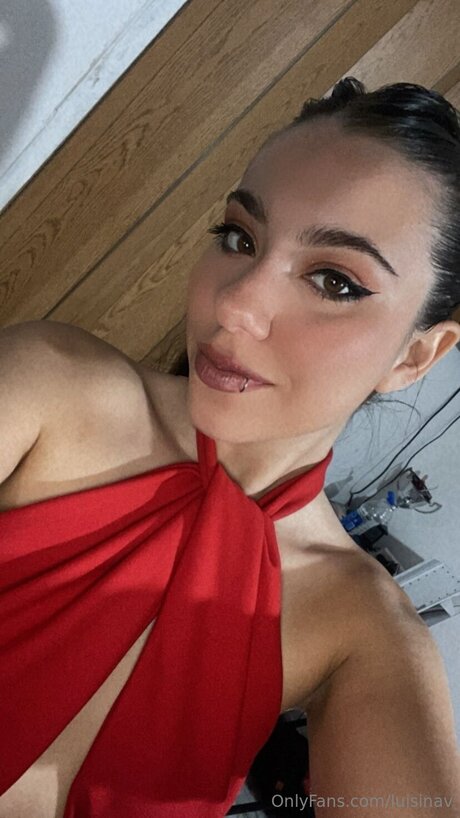 Luisinav hot pornstar image