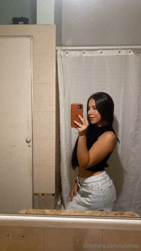 Luisinav pretty model picture