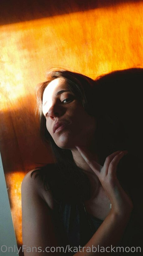 Katrablackmoon model sexy photos
