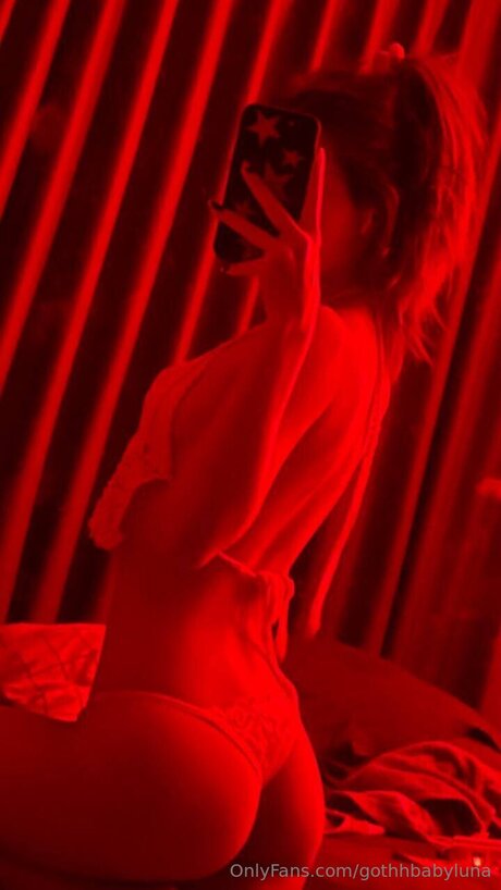 Gothhbabyluna best model images