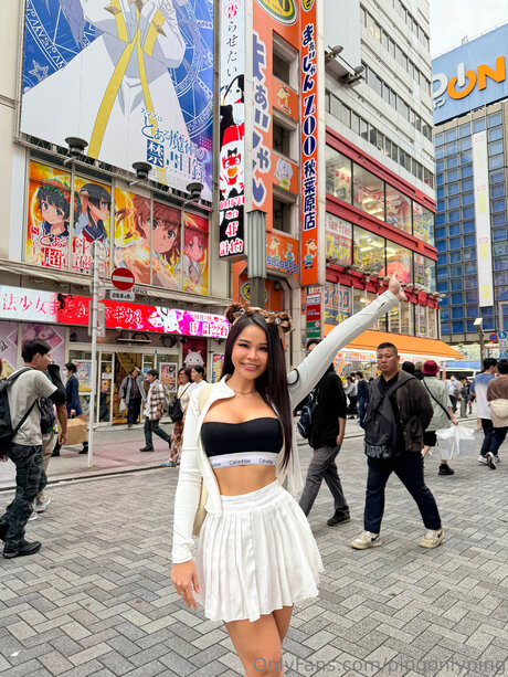 Pingonlyping model naked photo