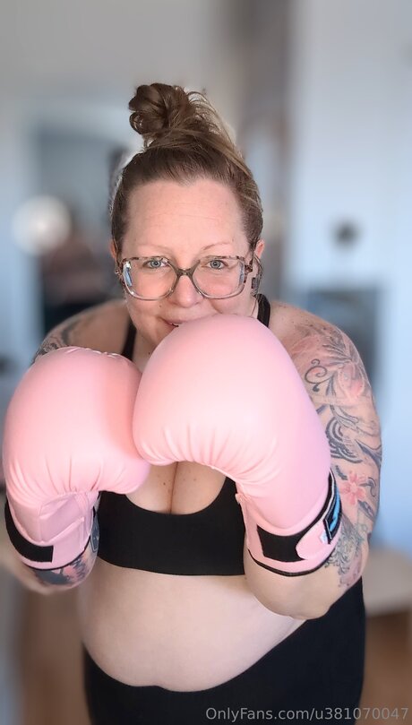 U381070047 hd pornstar photo