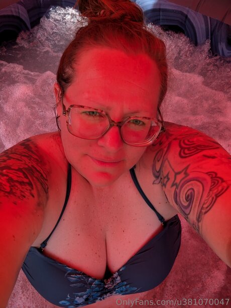 U381070047 nude star pics