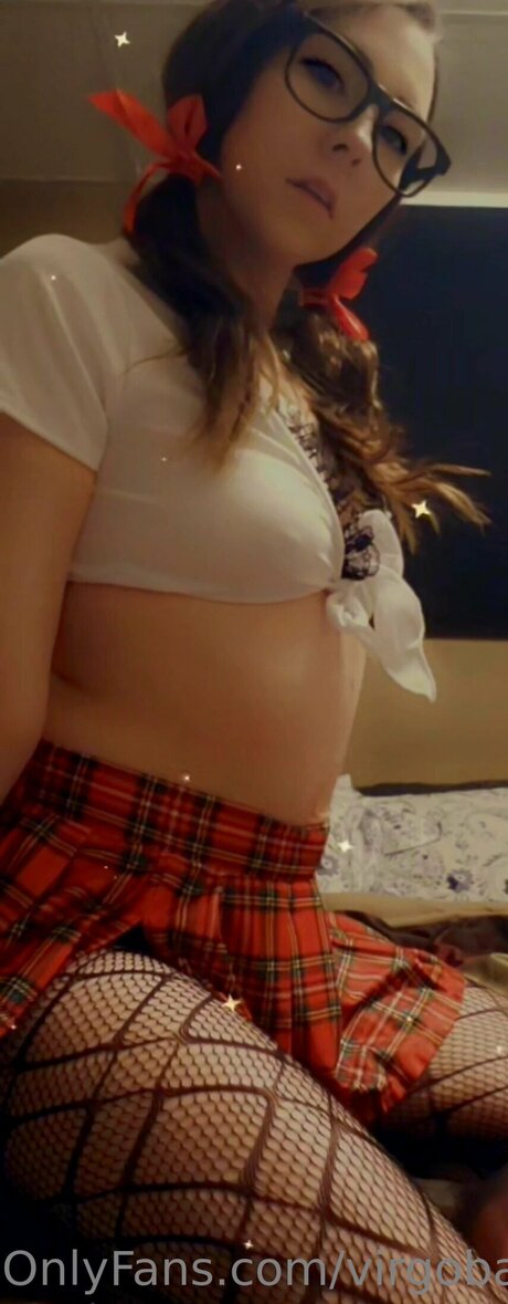 Virgobabe Xoxo sex model pictures