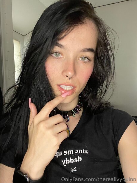 Ivyquinn Tv hot actress img