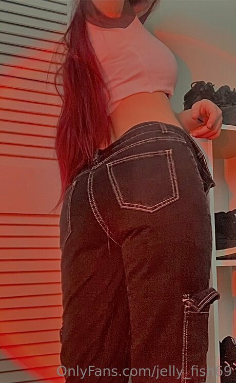 Ying And Yang hot star image