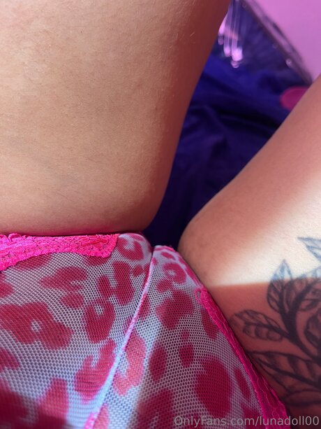 Lunadoll001 pretty pornstar img