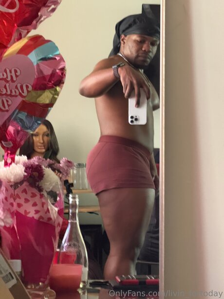 Livin Fortoday sex model picture