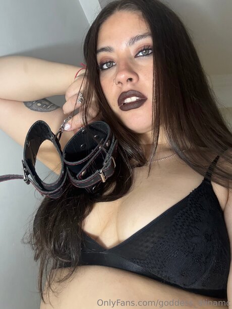 Goddess Alinamc pornographic model picture