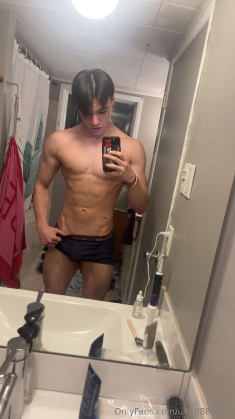 Neoakira pretty pornstar gallery