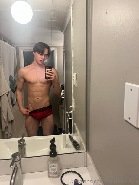 Neoakira star free pic