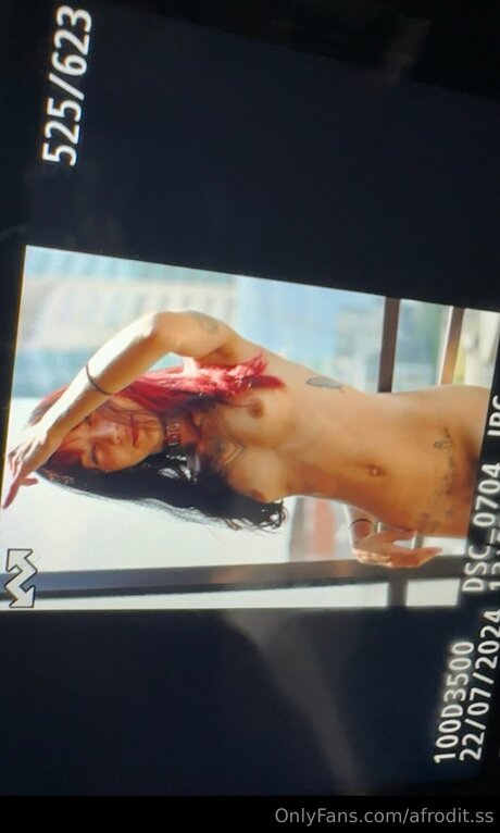 Afrodit Ss model xxx pic