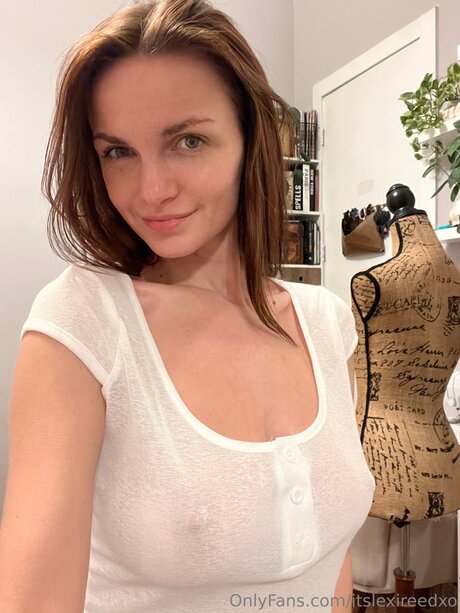 Itslexireedxo beautiful actress pictures