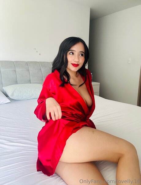 Lovelly 10 sex model image