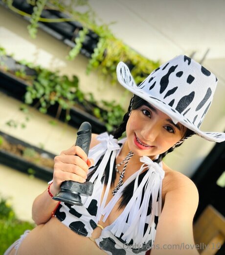 Lovelly 10 model beautiful pic