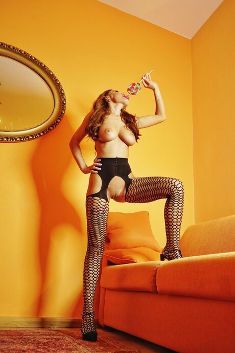 Tatiana Sweet pornstar top photo